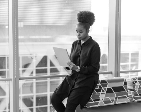 A solidão corporativa da mulher negra